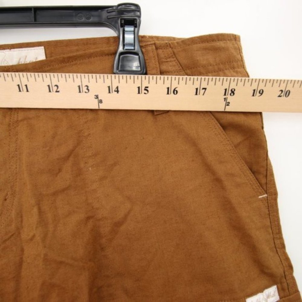 Shorts - Picture 2 of 7